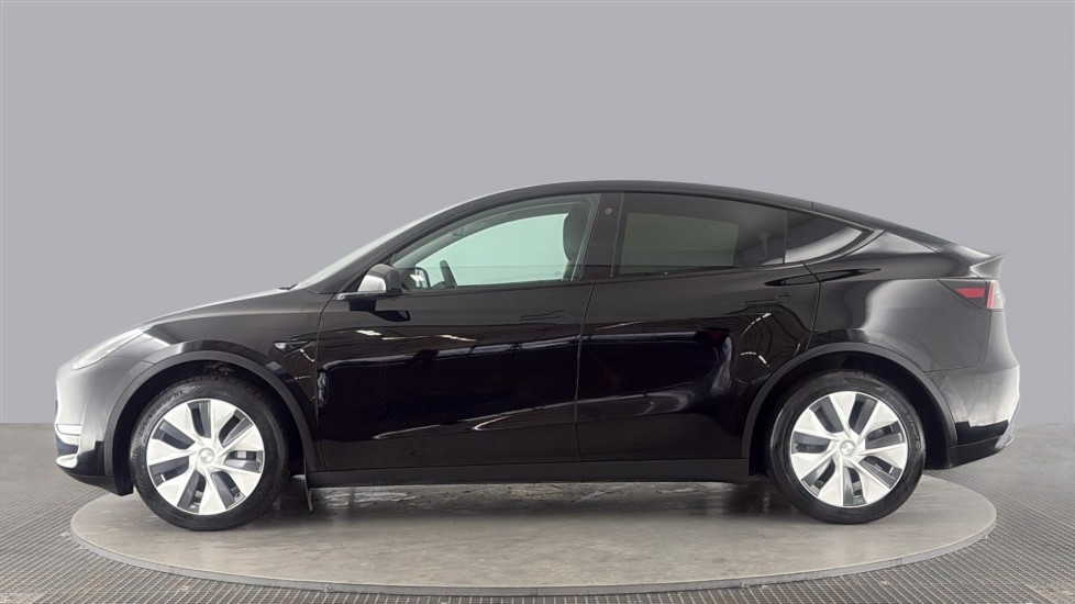 TESLA MODEL Y Image 2