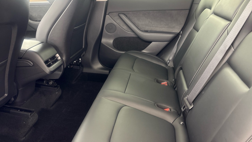 TESLA MODEL Y HATCHBACK Long Range AWD 5dr Auto