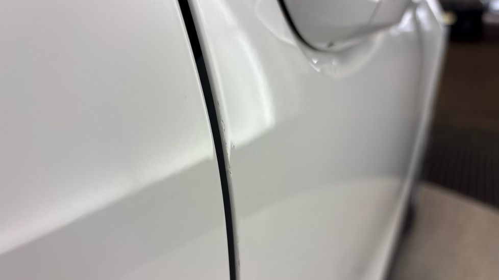 MG MOTOR UK MG4 HATCHBACK 150kW Trophy EV Long Range 64kWh 5dr Auto