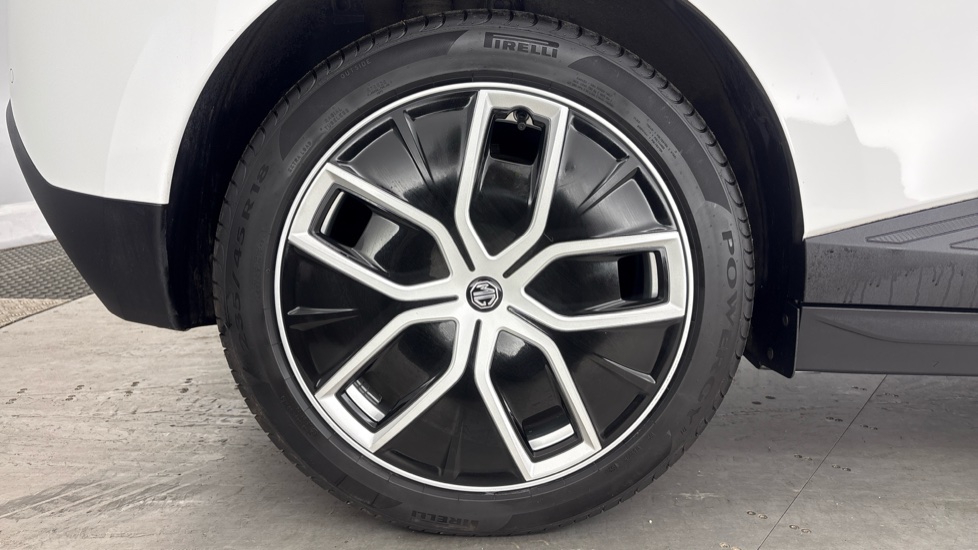 MG MOTOR UK MG4 HATCHBACK 150kW Trophy EV Long Range 64kWh 5dr Auto