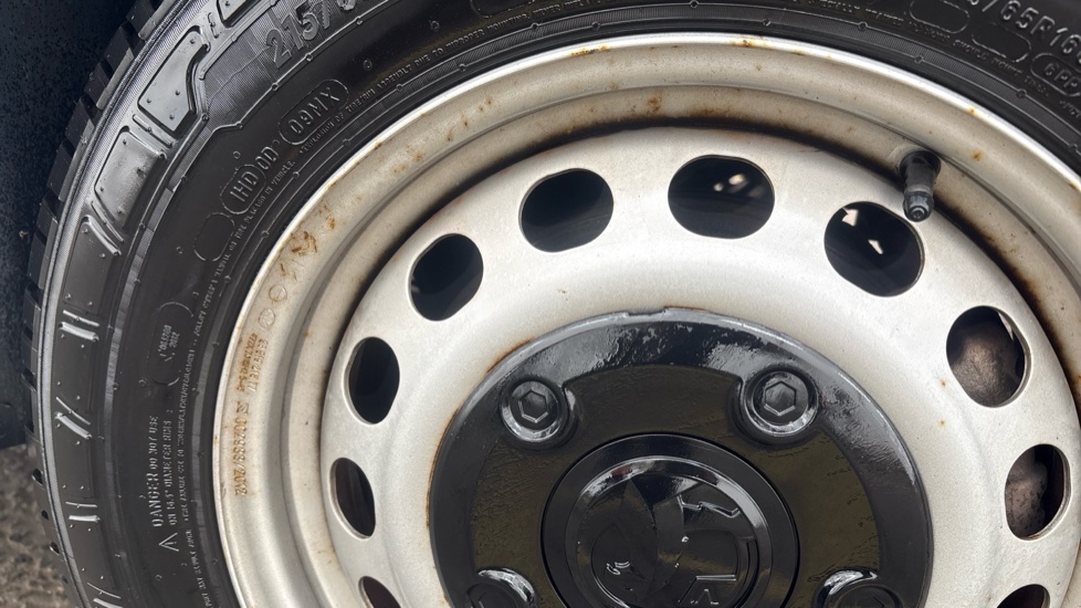 VAUXHALL VIVARO-E LIFE corrosion