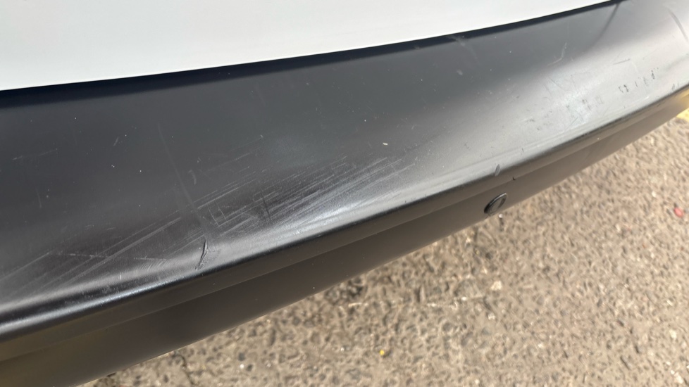 VAUXHALL VIVARO-E LIFE dents