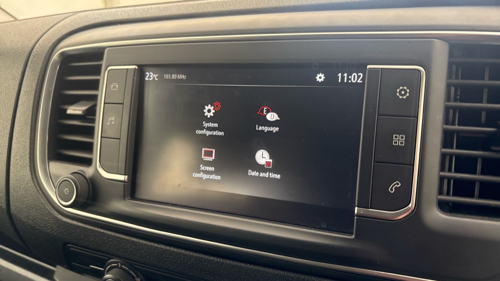 VAUXHALL VIVARO-E LIFE Image 12