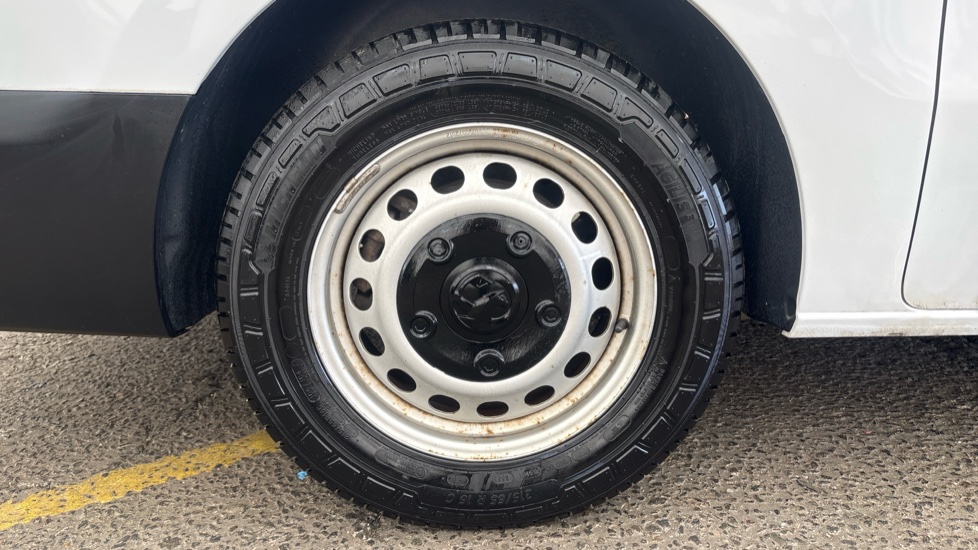 VAUXHALL VIVARO-E LIFE Image 19