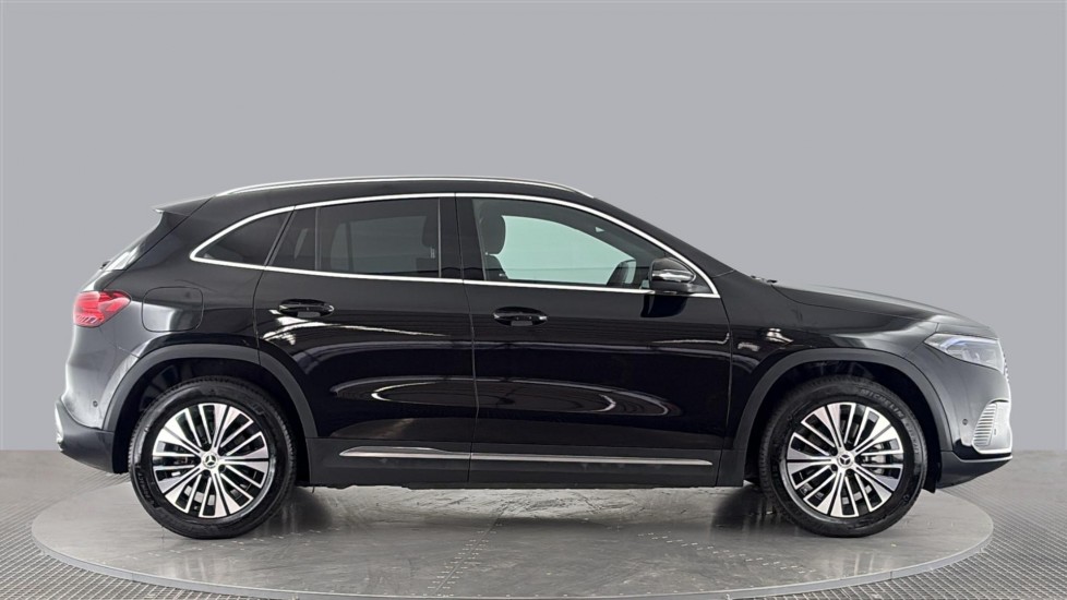 MERCEDES EQA Image 6