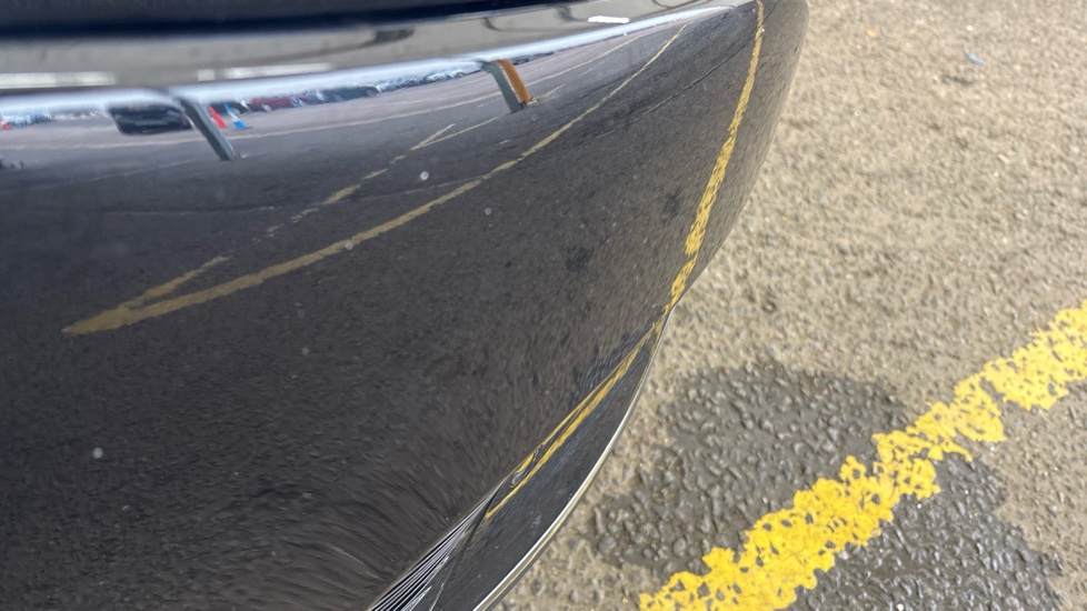 MERCEDES EQA chips