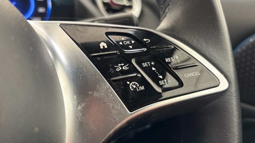 MERCEDES EQA cruise control