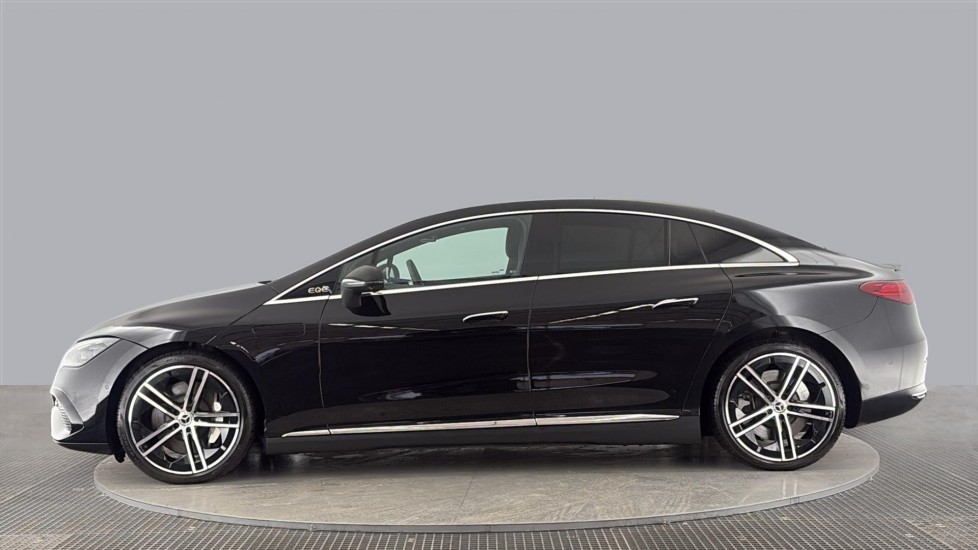 MERCEDES EQE Image 2