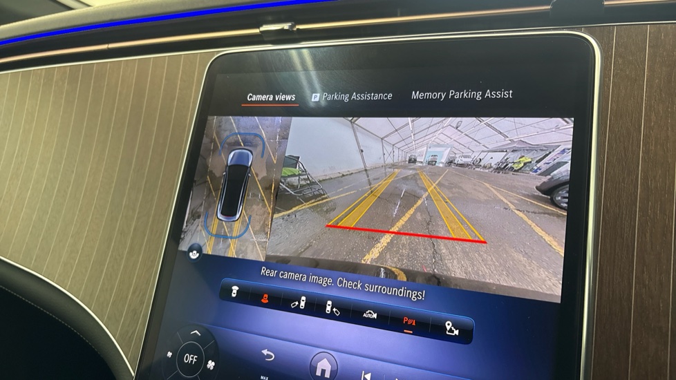 MERCEDES EQE Reverse camera