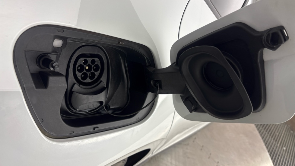 Volkswagen ID.3 HATCHBACK 107KW Family Pro 58kWh 5dr Auto