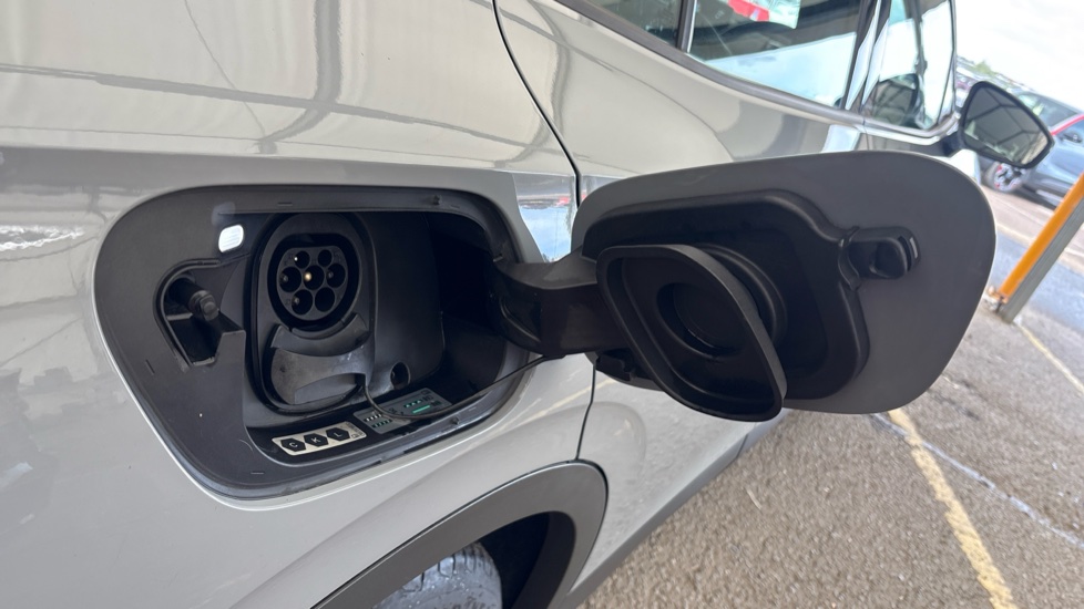 Volkswagen ID.4 ESTATE 109kW Life Pure 52kWh 5dr Auto [110kW Ch]