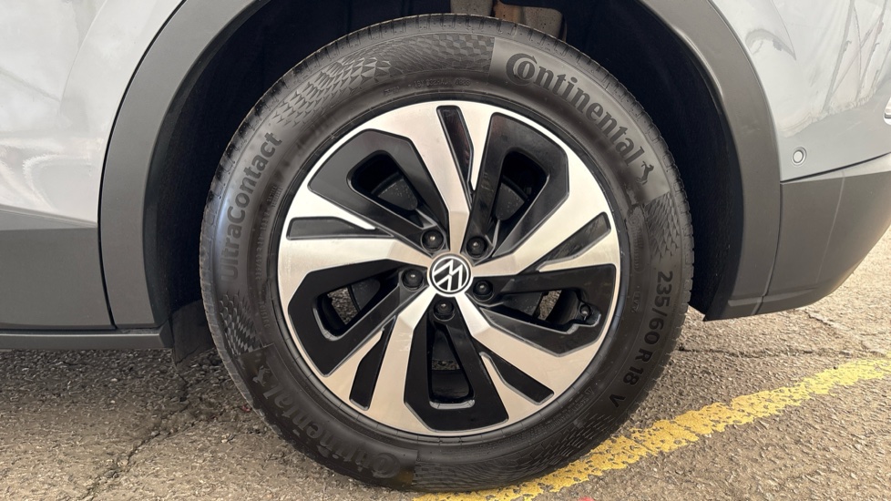 VOLKSWAGEN ID.4 Image 18