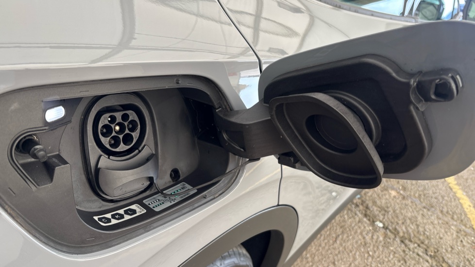 VOLKSWAGEN ID.4 Image 21