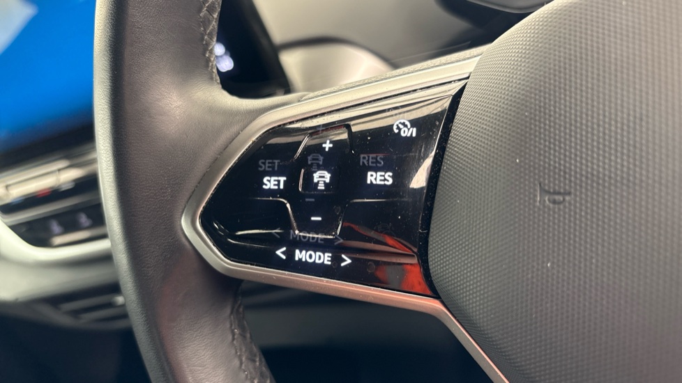 VOLKSWAGEN ID.4 Cruise control