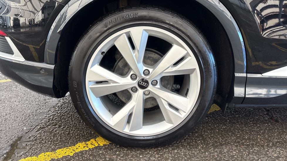 AUDI Q4 E-TRON ESTATE 220kW 50 Quattro 82kWh S Line 5dr Auto [C+S]