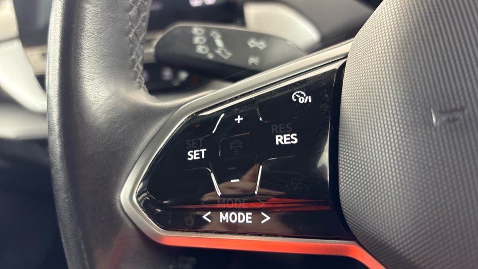 Volkswagen ID.4 ESTATE 125kW Life Pure Perform 52kWh 5dr Auto[110kW Ch]