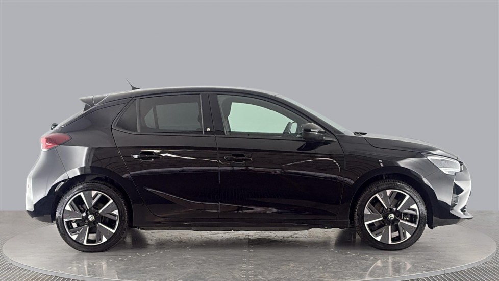 VAUXHALL CORSA Image 6