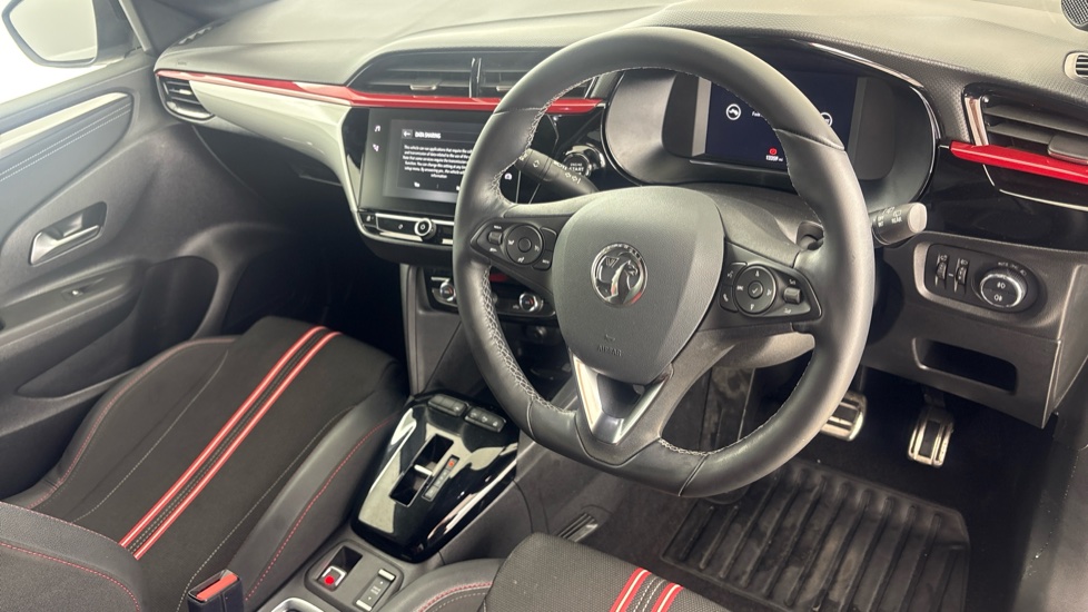 VAUXHALL CORSA Image 9