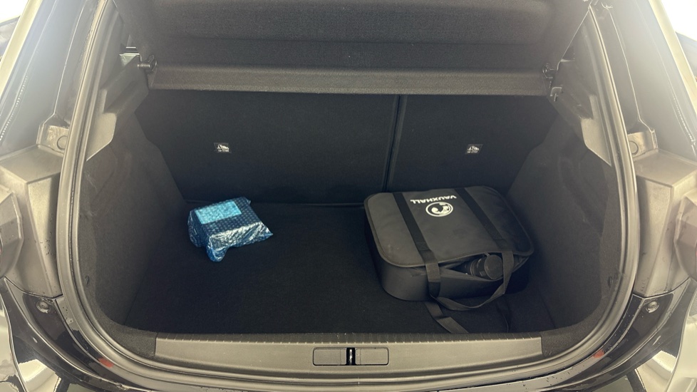 VAUXHALL CORSA Image 15