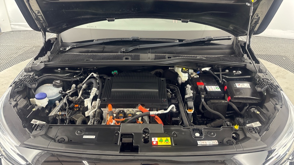 VAUXHALL CORSA Image 16