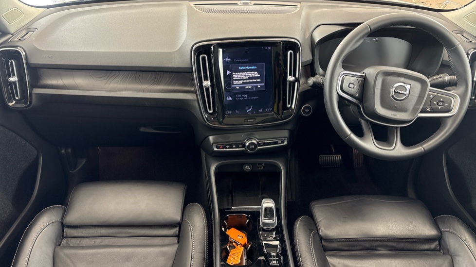 VOLVO XC40 Image 11