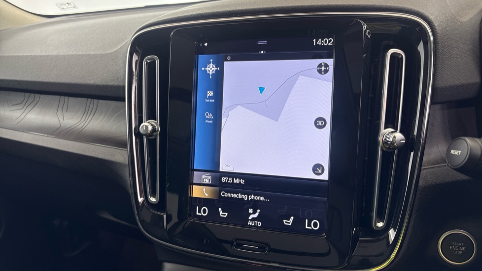 VOLVO XC40 Image 12
