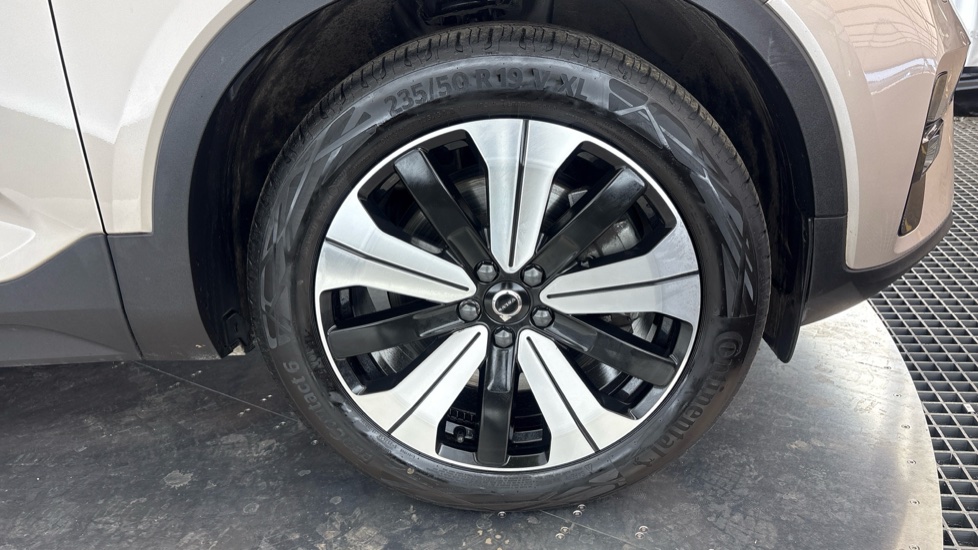 VOLVO XC40 Image 20