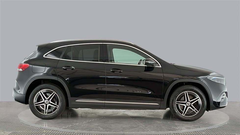 MERCEDES EQA Image 6