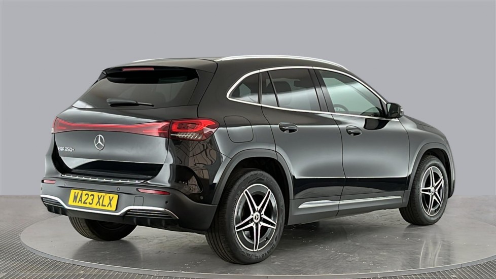 MERCEDES EQA Image 5