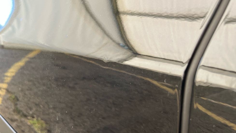 MERCEDES EQA Dent and chip
