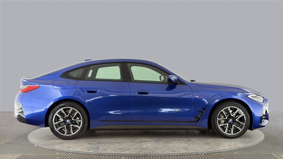 BMW I4 Image 6