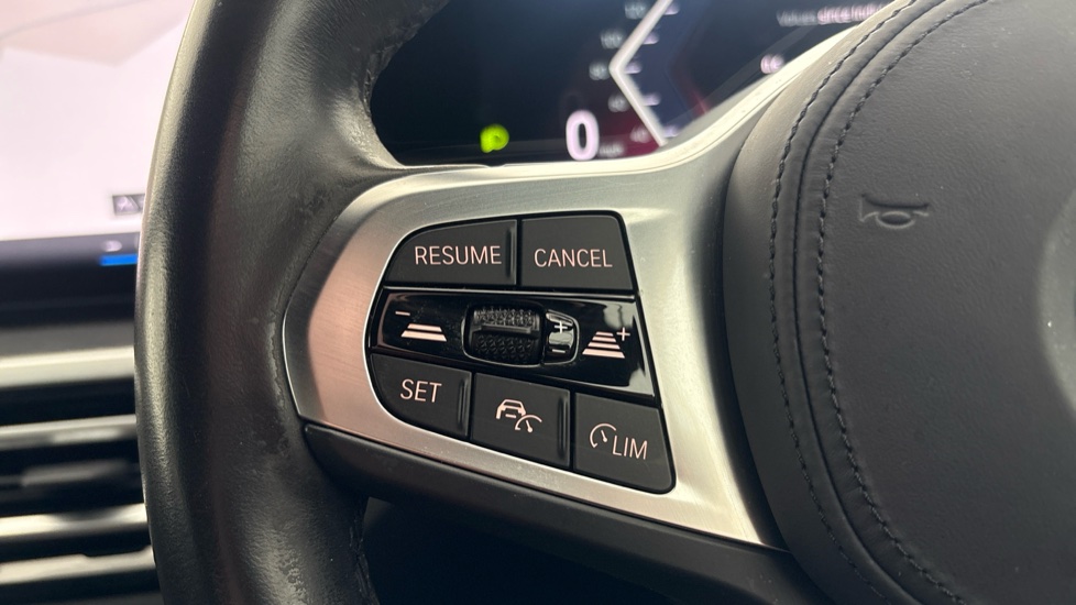 BMW I4 Cruise control