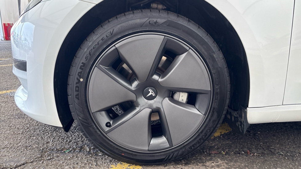 TESLA MODEL 3 SALOON RWD 4dr Auto
