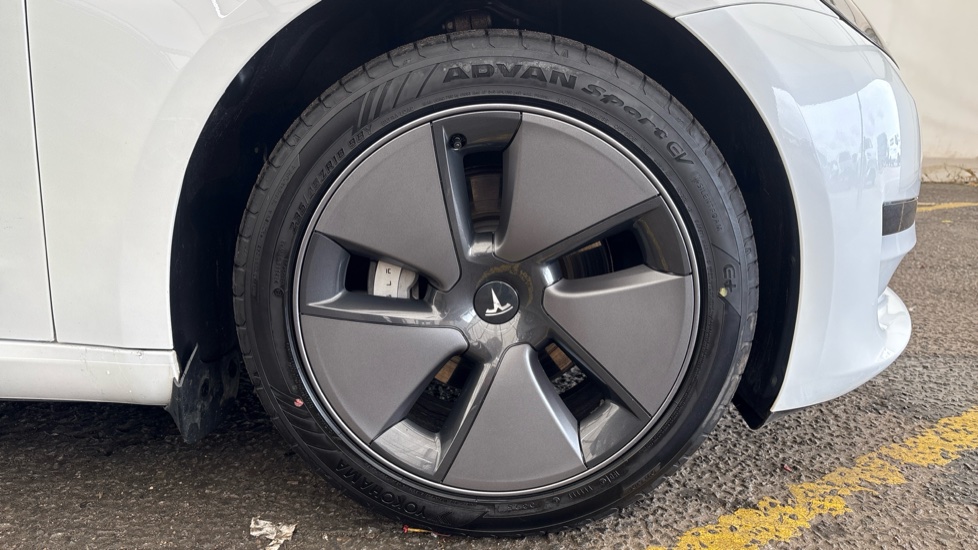 TESLA MODEL 3 SALOON RWD 4dr Auto