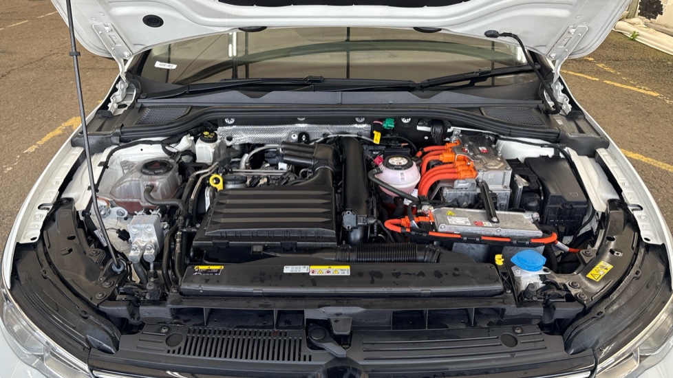 VOLKSWAGEN GOLF Image 16