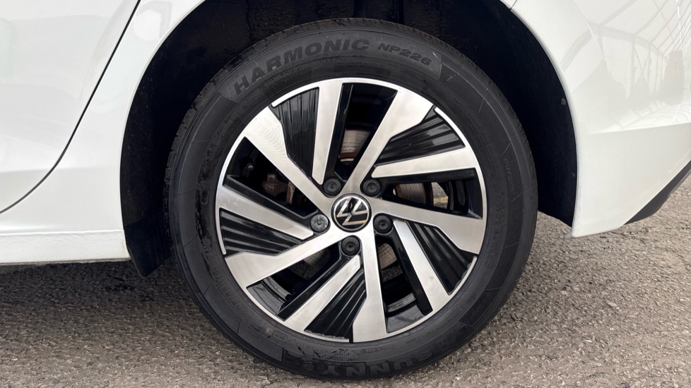 VOLKSWAGEN GOLF Image 18