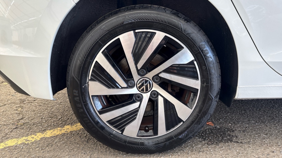 VOLKSWAGEN GOLF Image 19