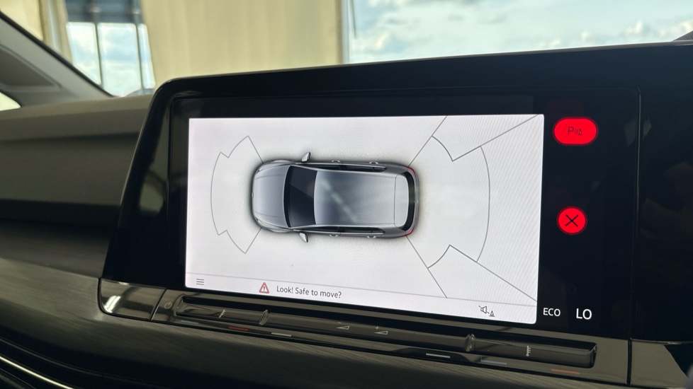 VOLKSWAGEN GOLF Parking sensors