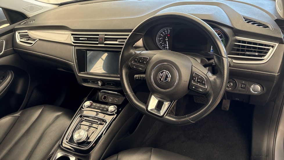 MG MG5 Image 9