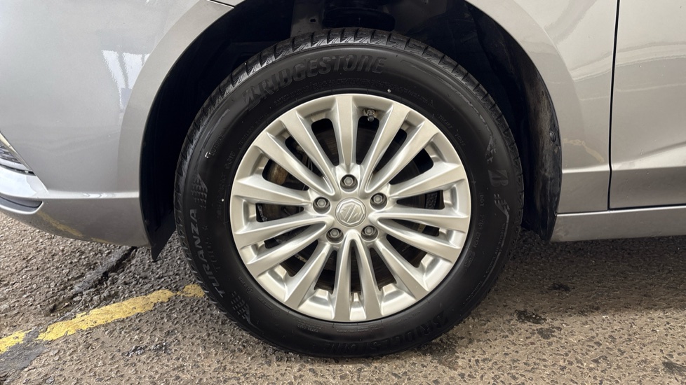 MG MG5 Image 17