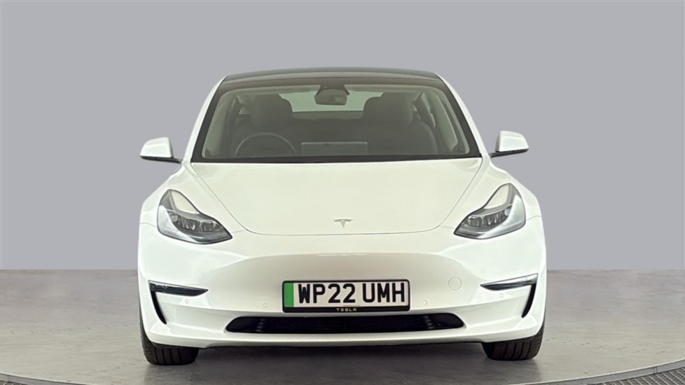 TESLA MODEL 3 Image 8