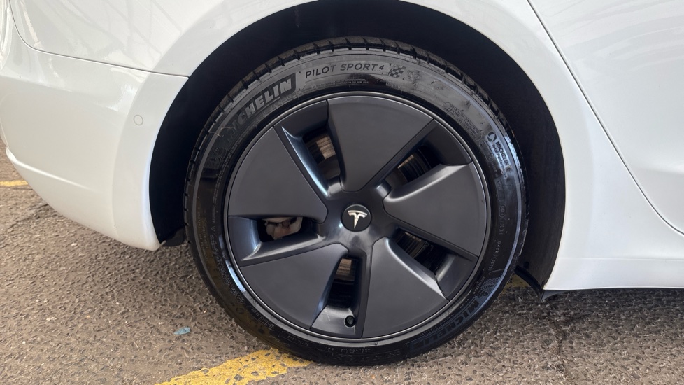 TESLA MODEL 3 SALOON Long Range AWD 4dr Auto