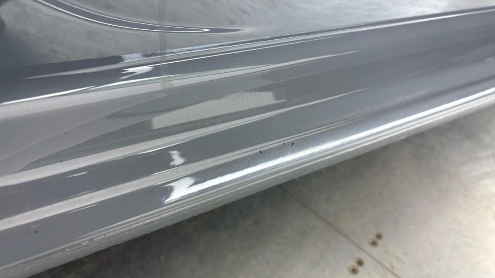 VOLKSWAGEN GOLF chips and dents