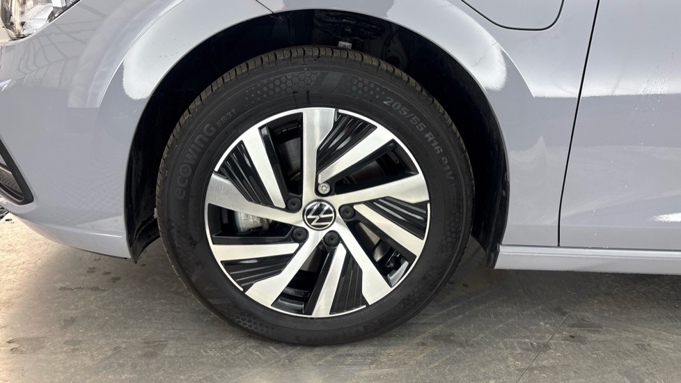 VOLKSWAGEN GOLF Image 17