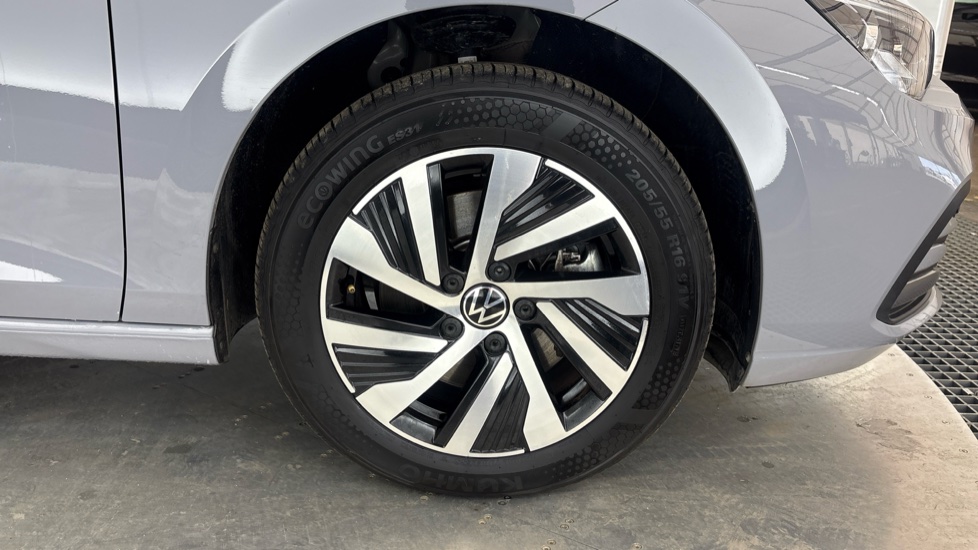 VOLKSWAGEN GOLF Image 20