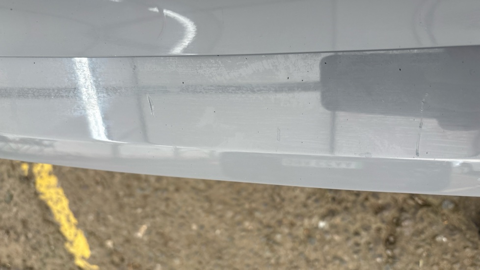 VOLKSWAGEN GOLF Scratches and chips