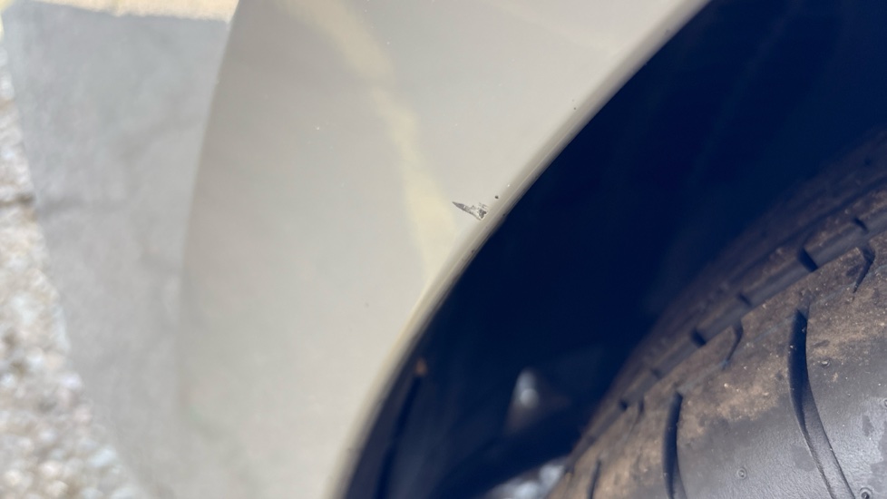 VOLKSWAGEN GOLF Scuff