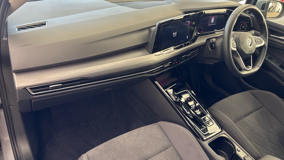 VOLKSWAGEN GOLF Image 10