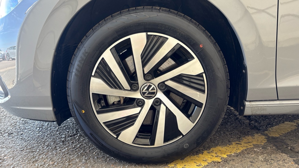 VOLKSWAGEN GOLF Image 17