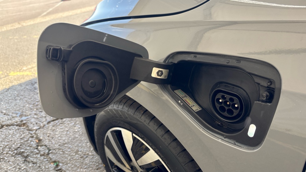 VOLKSWAGEN GOLF Image 21